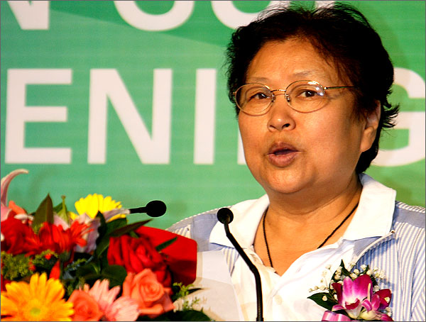 中國(guó)國(guó)際投資促進(jìn)會(huì)常務(wù)副會(huì)長(zhǎng)兼秘書(shū)長(zhǎng)、國(guó)家商務(wù)部投資促進(jìn)事務(wù)局副局長(zhǎng)周銘致詞